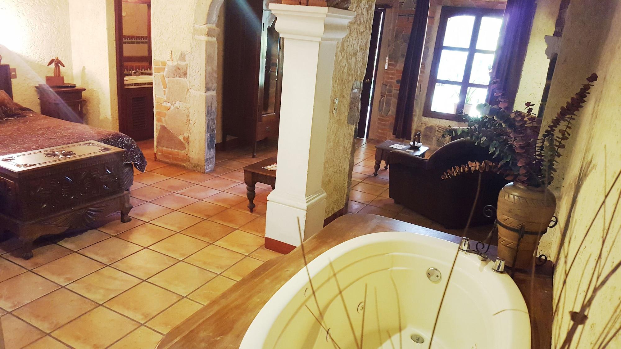Hotel Real Plaza Antigua ภายนอก รูปภาพ