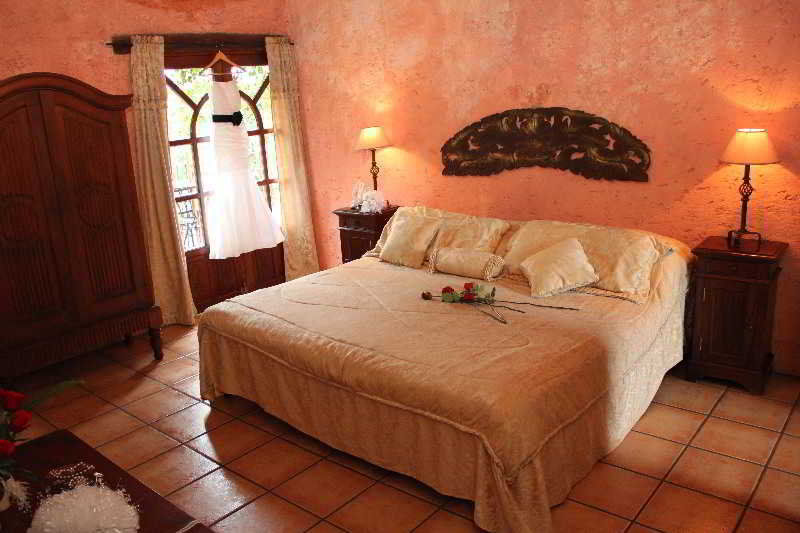 Hotel Real Plaza Antigua ภายนอก รูปภาพ